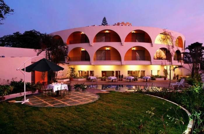 Sahil Sarovar Portico Lonavla Exterior foto